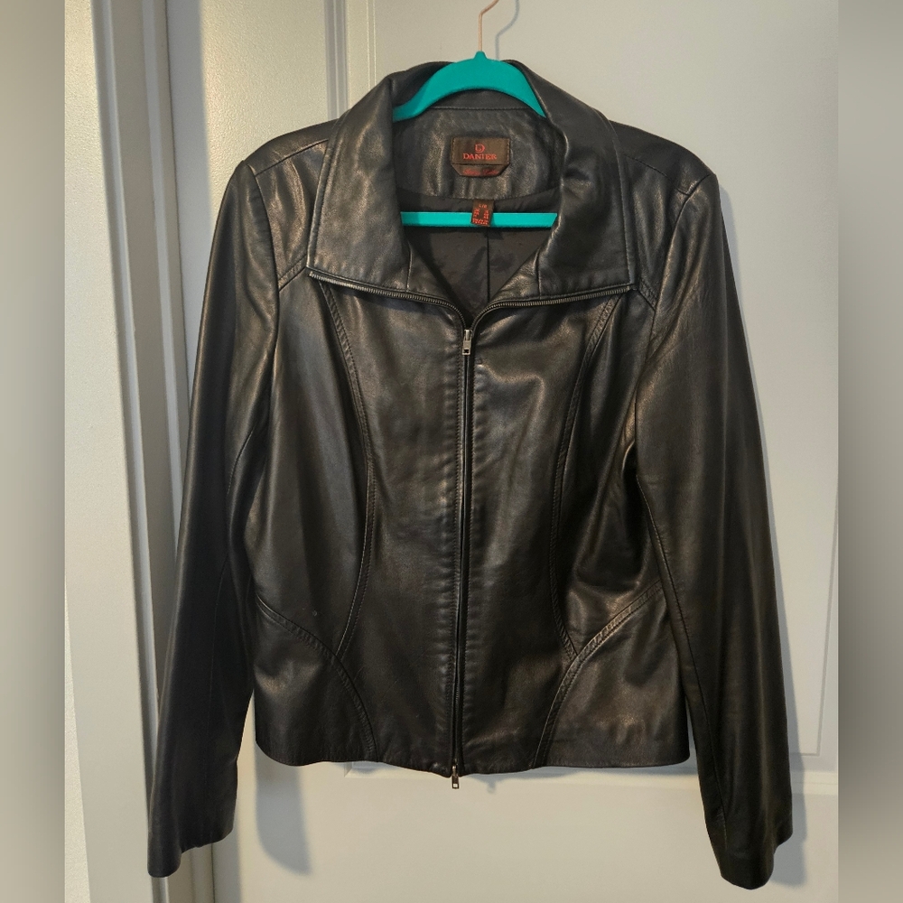Danier Canada -  Leather Women's Dark Leather Jacket